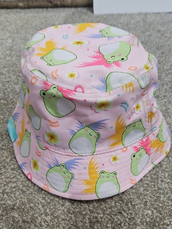 Squishmallows Other - Squishmallows Pink Bucket Hat with Green Frog Print